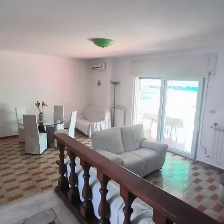 La Ginestra * ايسكيا